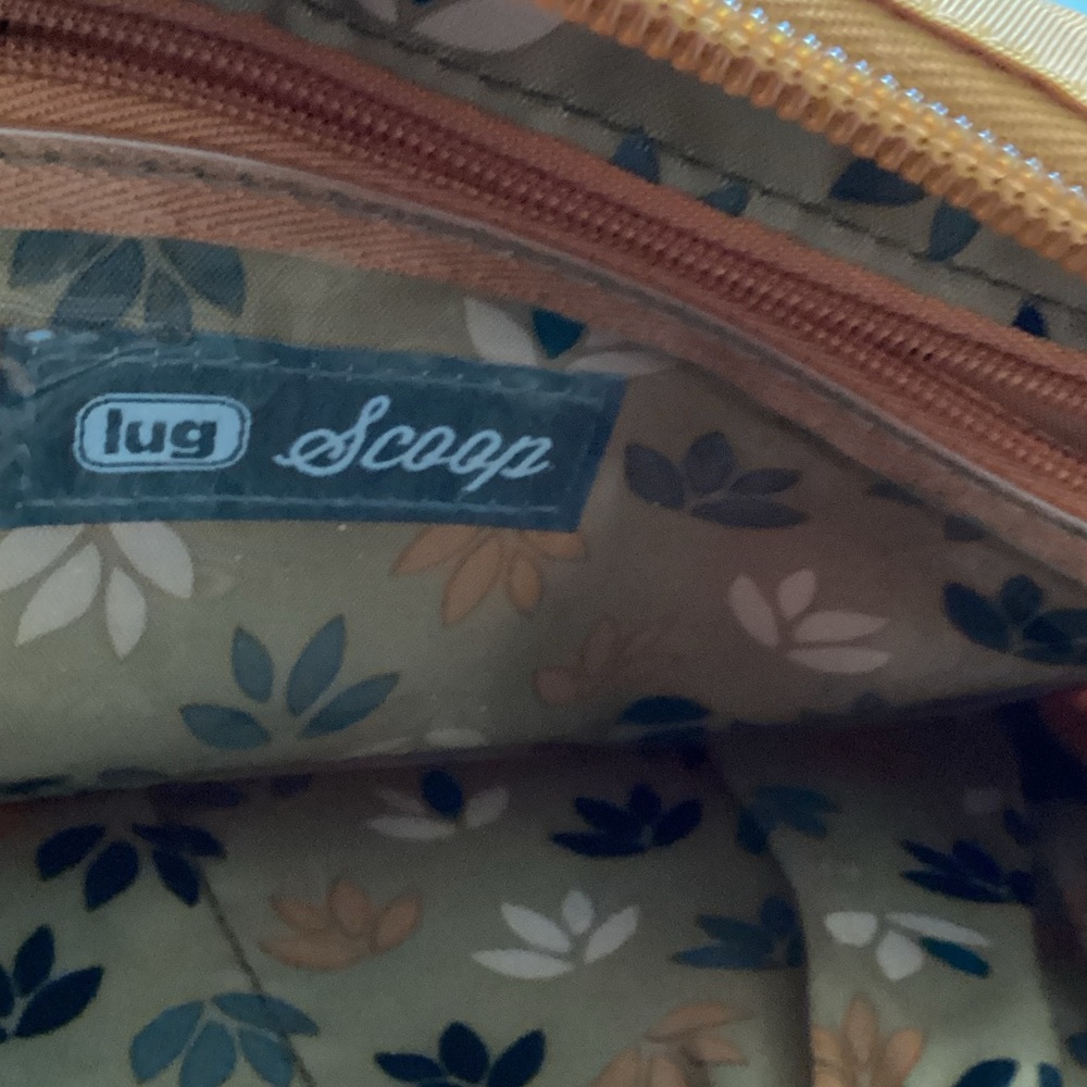Lug Crossbody Bag - Picture 4 of 15